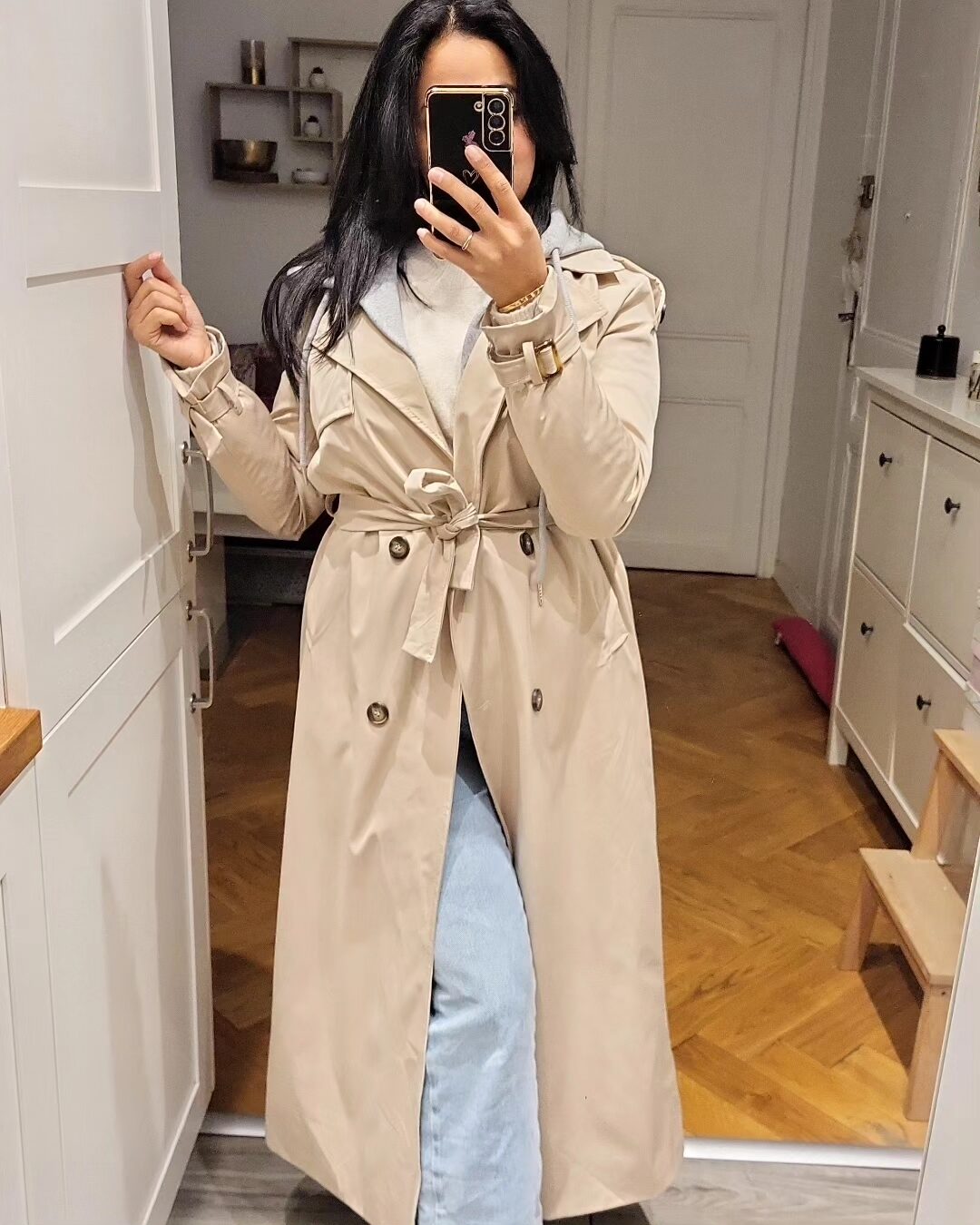 trench-beige
