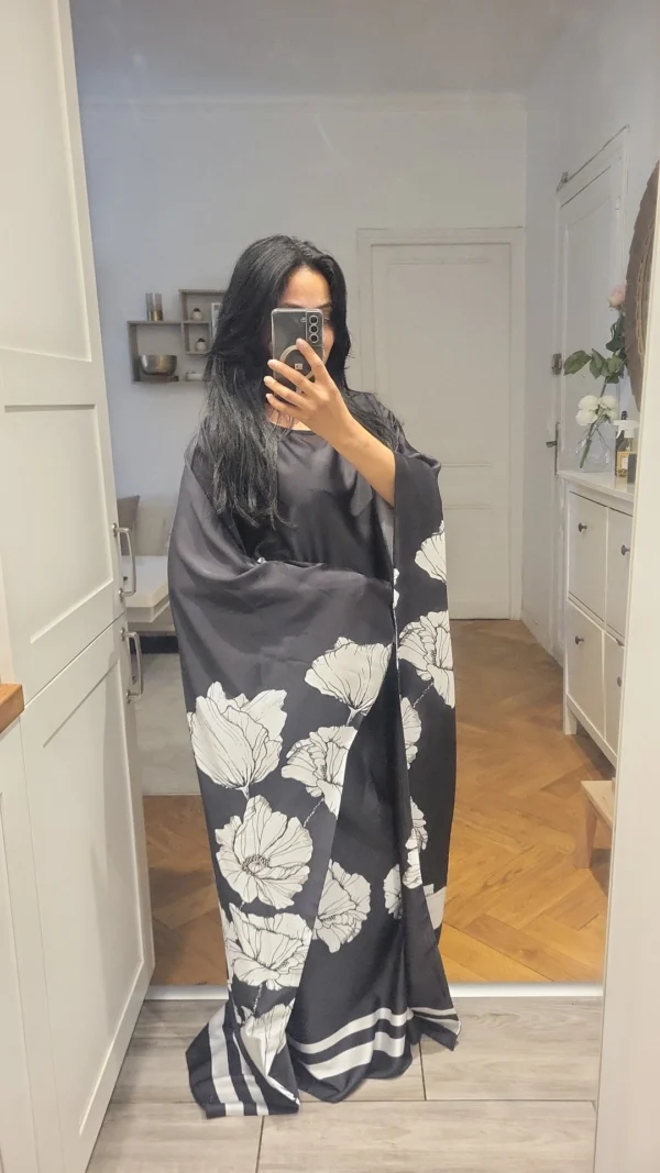 Robe Fleur de Lune Noire – Image 2
