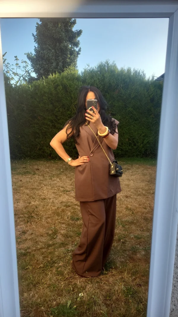 Ensemble Tailleur et blazer sans manches marron