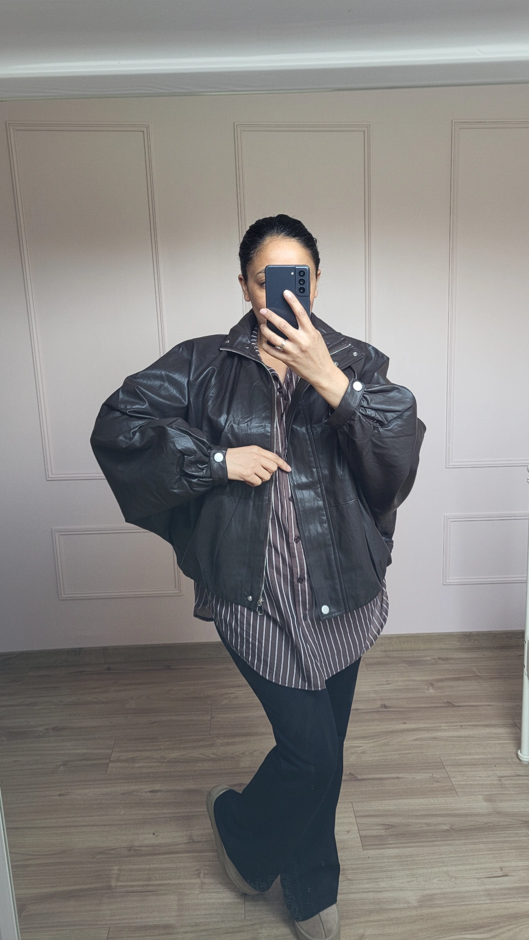 VESTE SIMILICUIR VERT MARRON