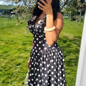 ROBE ELEGANCE RETRO BLACK